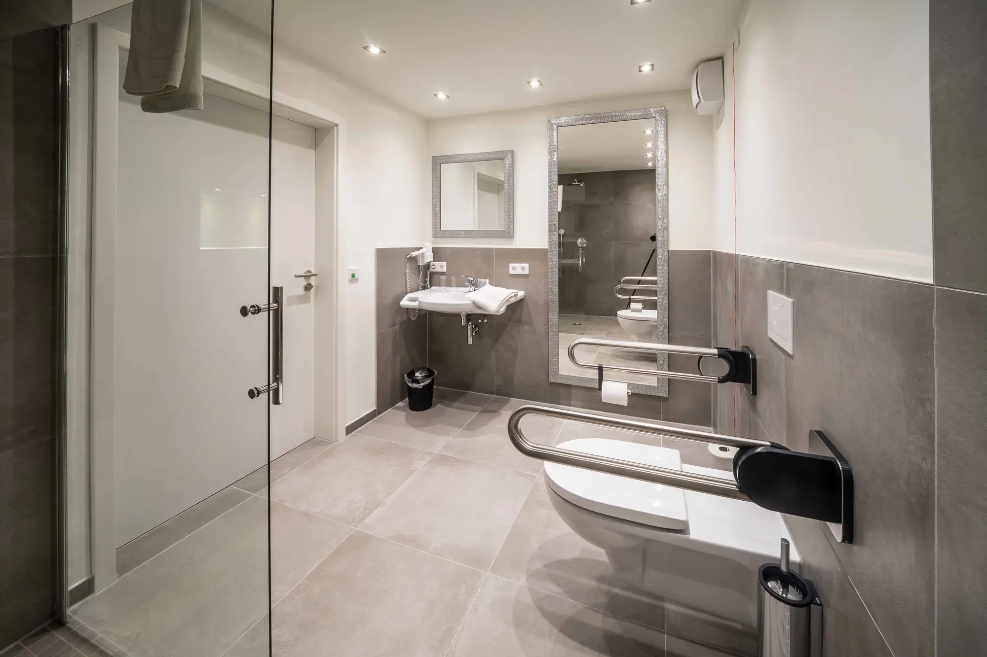 Barrierefreies Badezimmer im Hotel Meyerink
