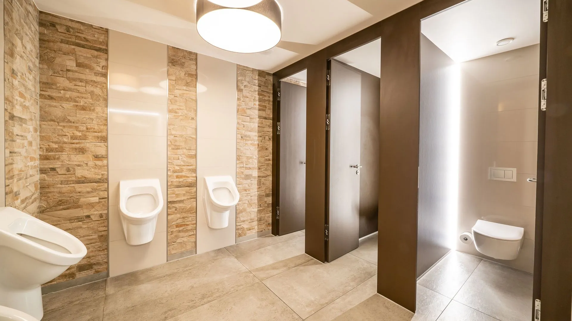 Neue Sanitäranlagen im Hotel Meyerink